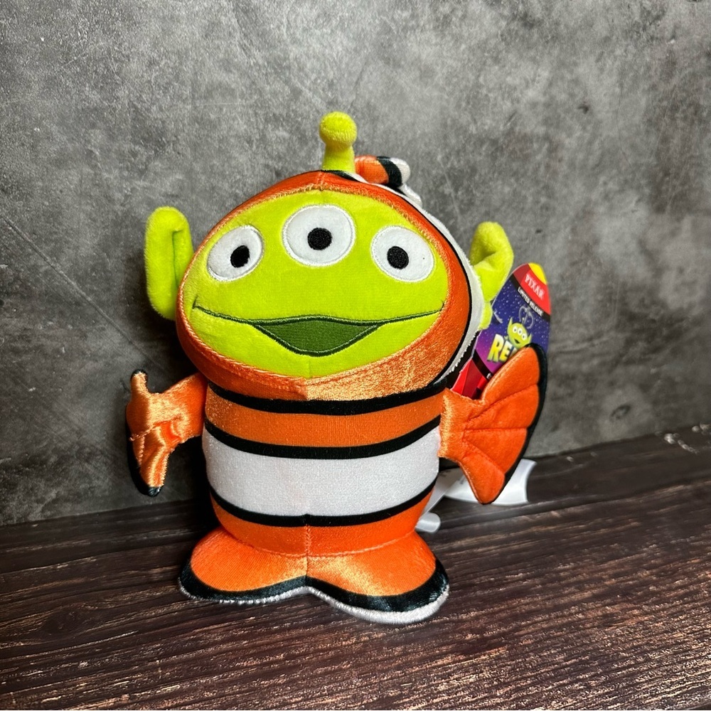 Disney Finding Nemo Toy Story Remix